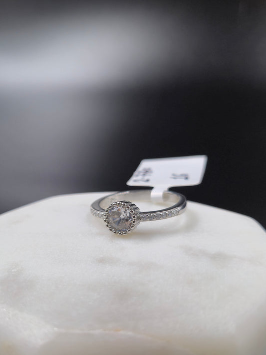 925 Silver ring with stones