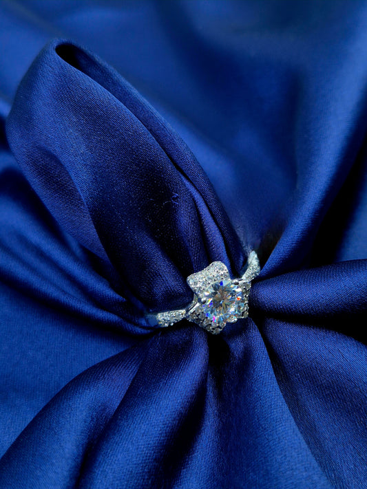 Solitaire Design Silver ring