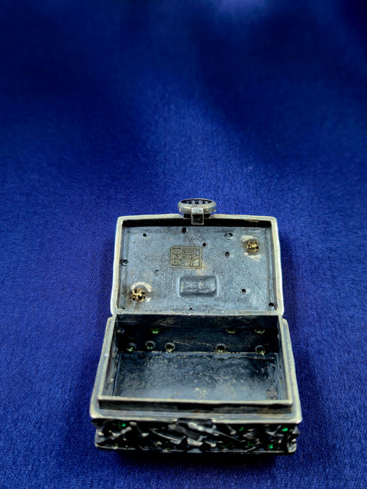 Pistol Design tiny silver box