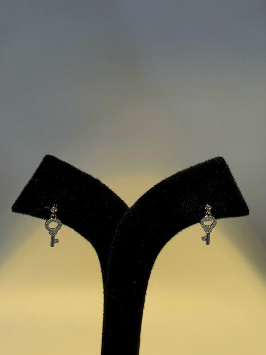 Key Shaped Helix Earring 925 Silver