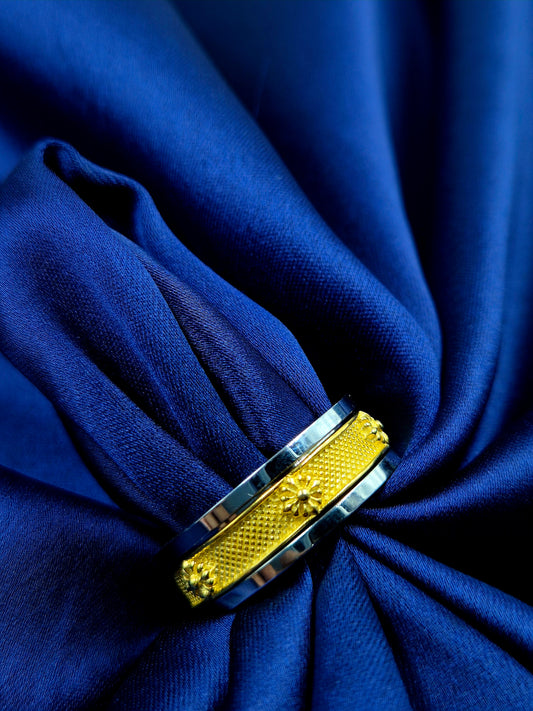 Silver Band with flower design