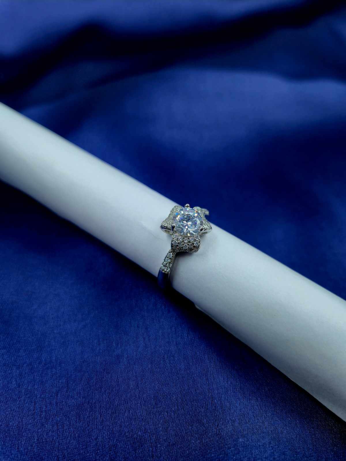 Solitaire Design Silver ring