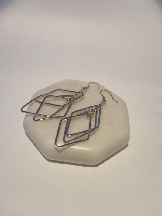 Overlapping Hoops Dangle