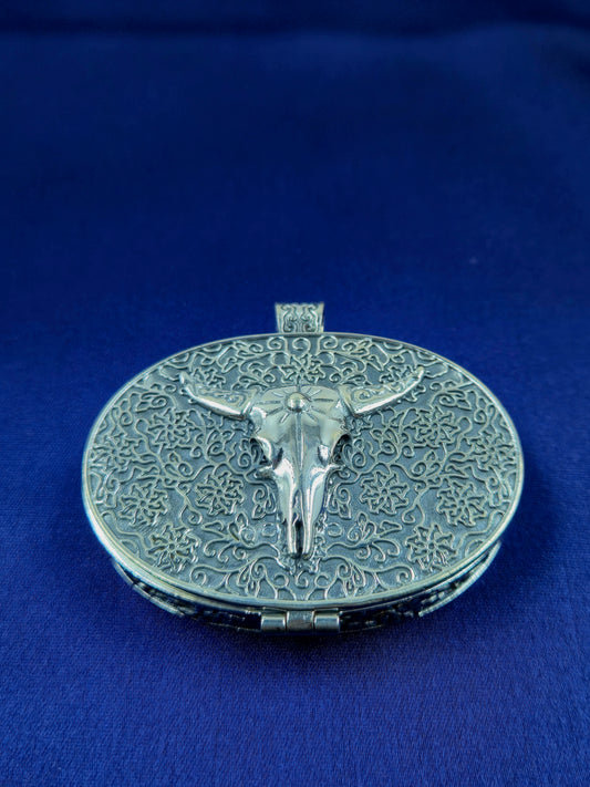 LongHorn Bull head Silver box