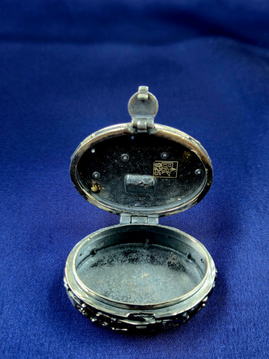 Pistol Design oval box