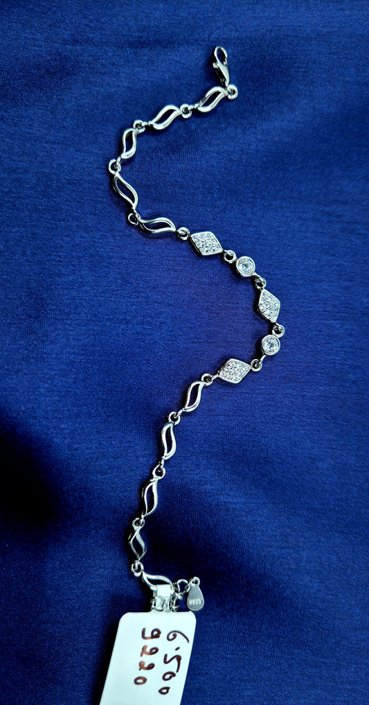 Zarkan Womens Bracelet